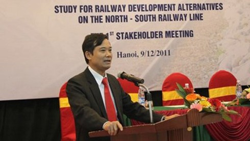 Nhóm quan chức đường sắt nhận gần 70 triệu yên của JTC