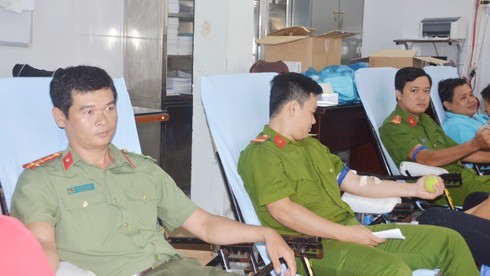 Đại úy công an 22 lần hiến máu tình nguyện