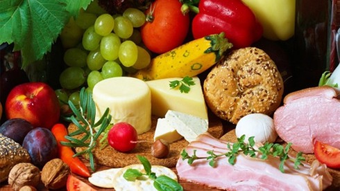 Cơ sở không đủ điều kiện cấp giấy chứng nhận ATTP sẽ ký cam kết