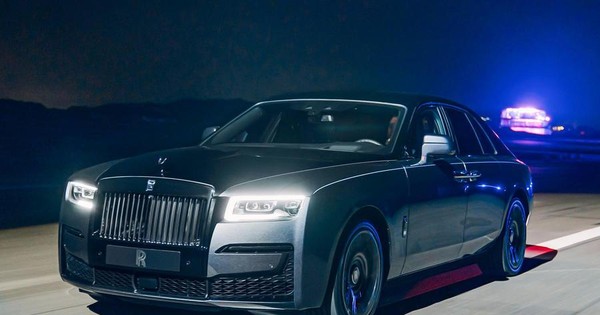 Details of the Rolls Royce Phantom 2021  super luxury car bold royal   MiniAuto  YouTube