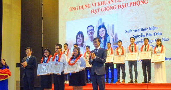 Khám phá bảng thành tích 'khủng' của sinh viên Công nghệ sinh học HUTECH