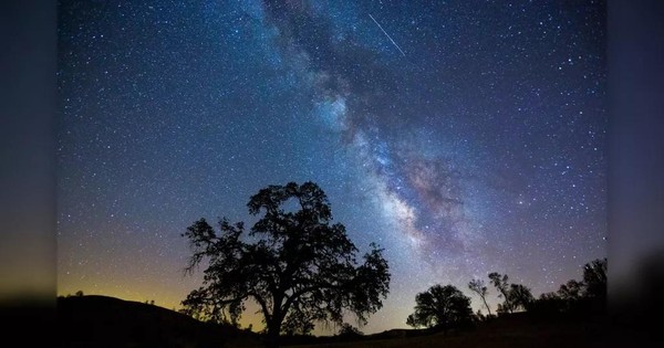 Ngắm mưa sao băng Perseid trong tháng 7, 8 năm nay