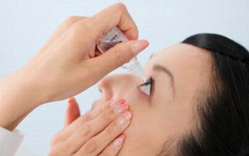 Thuốc tobrex nhỏ mắt có thể dùng cho trẻ sơ sinh không?