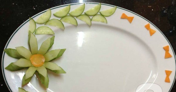 Cách cách tỉa hoa trang trí đĩa thức ăn đẹp và ấn tượng