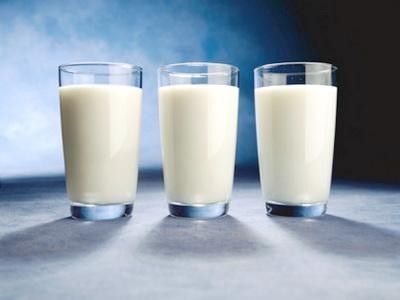 Có nên uống sữa giảm cân trong bữa ăn thay vì sữa thông thường không?
