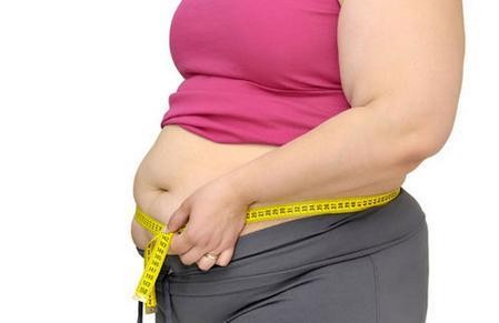 What are the risks and benefits of abdominal fat removal procedures?