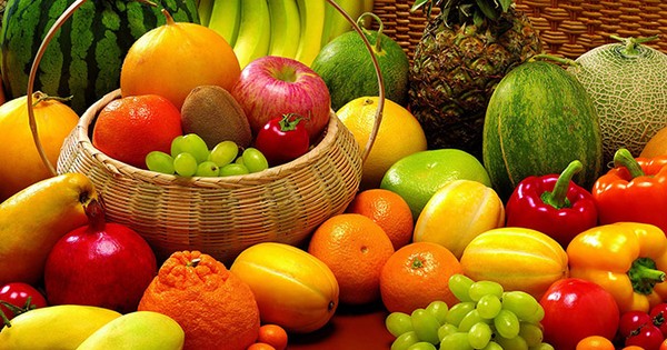 Cách kết hợp trái cây trong chế độ ăn hàng ngày để duy trì sức khỏe tim mạch?