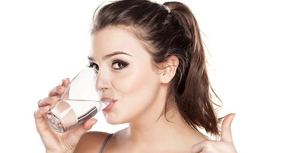 Tìm hiểu về nước uống thanh lọc cơ thể và cách sử dụng cho sức khỏe