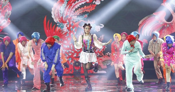 Choáng ngợp trước dàn sao Việt hội tụ trong đại nhạc hội “Hoa Xuân Ca” trên sóng VTV