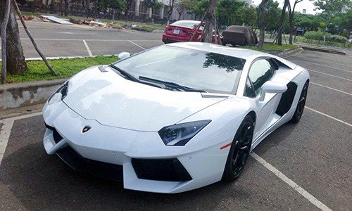 Siêu bò' Lamborghini Aventador về tay đại gia Đà Nẵng