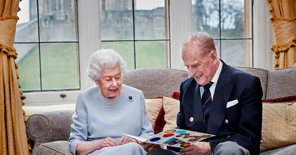 Hoàng gia Anh tìm người bảo vệ bí mật của Nữ hoàng Elizabeth II
