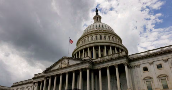 Thượng viện Mỹ thông qua dự luật tài trợ 95 tỷ USD, có phần cho Ukraine