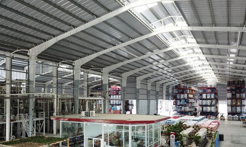 Khám phá nhà máy Sơn Kova Khánh thành, nơi sản xuất ra những sản phẩm sơn đẳng cấp, cho bạn một không gian sống hoàn hảo và đẳng cấp.