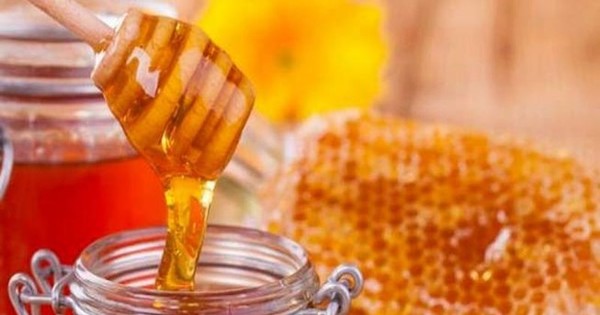 Ai nên tránh uống mật ong?