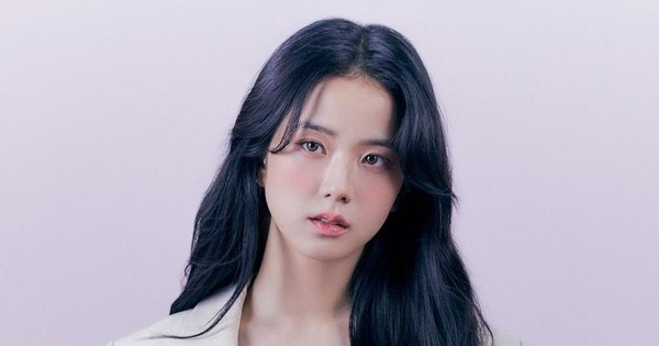 Mái rèm cửa” của Jisoo giúp thăng hạng nhan sắc cỡ nào mà idol K-Pop ngày càng chuộng?