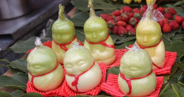 What is the price range for the human-shaped ginseng fruit?