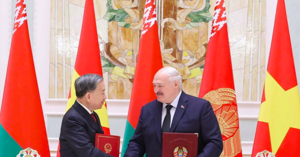 Tổng Bí thư Tô Lâm và Tổng thống Aleksandr Lukashenko ký tuyên bố nâng cấp quan hệ Việt Nam - Belarus