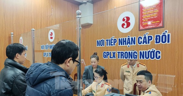 Hà Nội: Danh sách 30 công an cấp xã tiếp nhận cấp đổi giấy phép lái xe