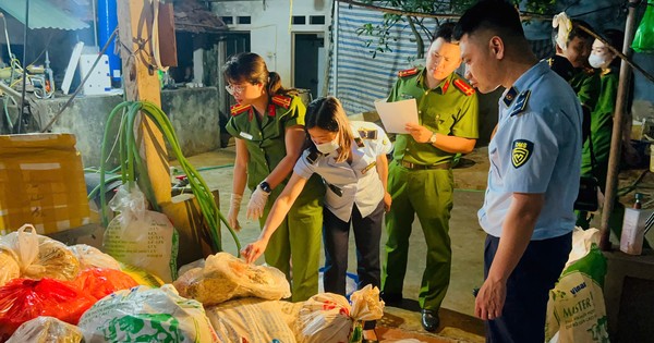 Hà Nội: Phát hiện hơn 10 tấn nội tạng trâu, bò bốc mùi chuẩn bị tiêu thụ trong dịp nghỉ lễ