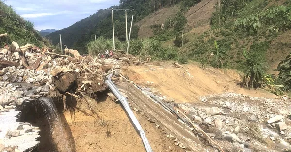 Nghệ An: Nhiều đoạn quốc lộ bị cuốn trôi, đứt gãy sau mưa lũ dồn dập