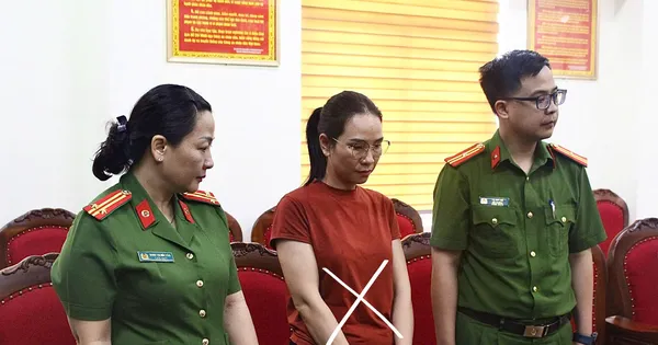 Tạm giam cựu kế toán trưởng trung tâm y tế lập khống chứng từ mua sắm