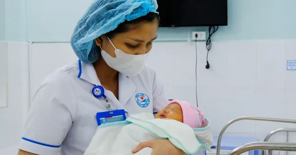 Nhiều chuyên khoa hợp sức cứu sản phụ suy tim nặng mang thai lần thứ 5