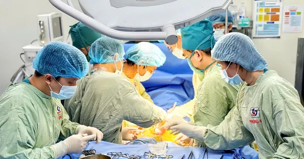 Bệnh nhân chết não hiến tạng cứu 3 người cận kề 'cửa tử'