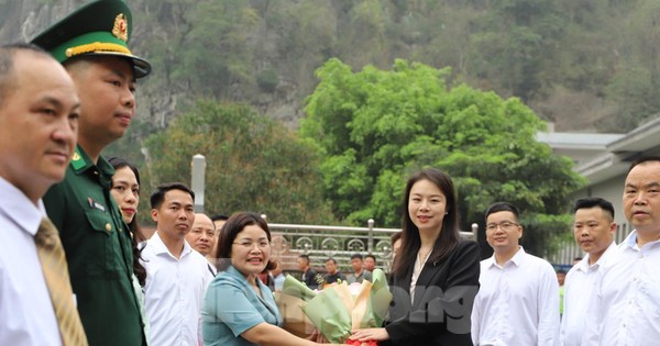 Thắm tình hữu nghị biên giới Việt - Trung
