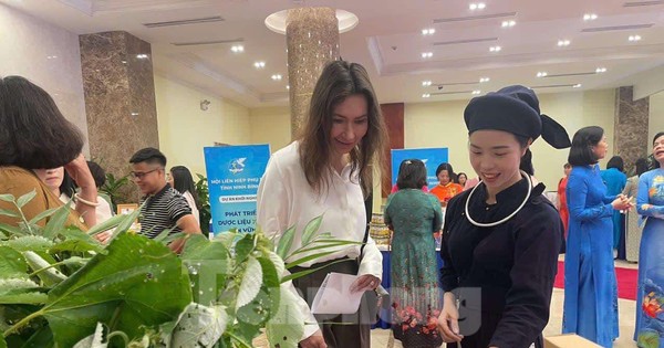 Khởi nghiệp từ đặc sản địa phương, chìa khóa thoát nghèo của phụ nữ xứ Lạng