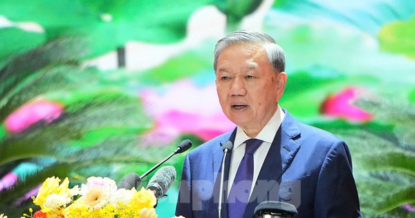 Tổng Bí thư Tô Lâm cảnh báo tình trạng 'đục nước, béo cò' khi sắp xếp tổ chức bộ máy