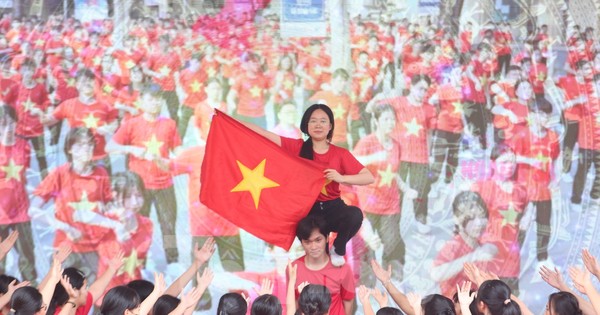 Hơn 1.000 giáo viên, học sinh chờ đón chương trình 'Nói không với thuốc lá điện tử'