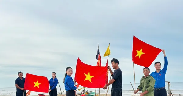 Tuổi trẻ Hà Tĩnh ra quân bảo vệ môi trường biển