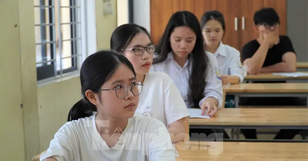 Đề thi tốt nghiệp THPT năm 2025 đổi mới: Muôn cảm xúc trước giờ G