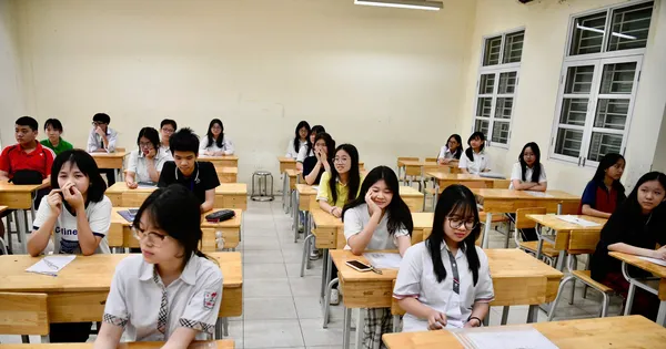 Hà Nội: 11 thí sinh cần hỗ trợ y tế, gần 500 thí sinh không làm thủ tục dự thi