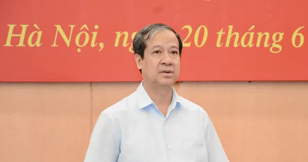 Thi tốt nghiệp THPT 2025: Bộ trưởng Nguyễn Kim Sơn yêu cầu ứng phó với tình huống mới