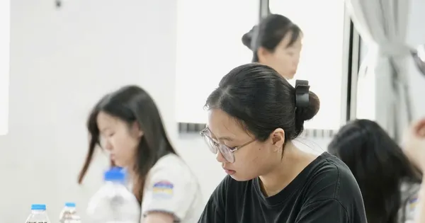 Bộ GD&ĐT: Kết thúc ngày thi đầu tiên, 15 thí sinh bị đình chỉ thi