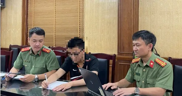 Thí sinh chụp đề tốt nghiệp để gian lận bằng công nghệ, giám thị có bị xử lý?