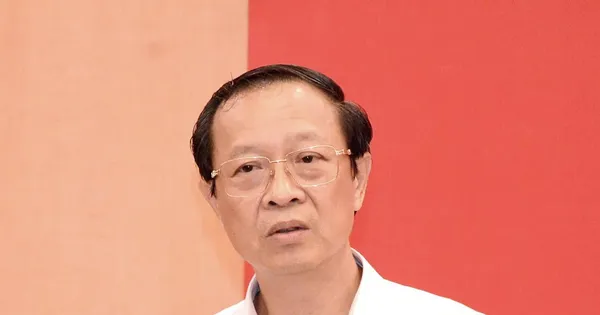 Lương cao, luật mới: Dạy thêm chưa có hồi kết?