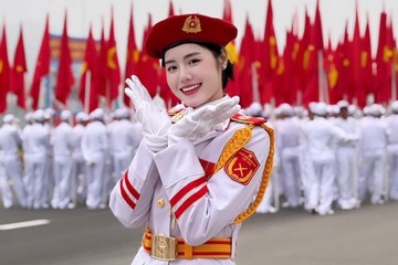 Cô gái Bắc Giang nhan sắc gây sốt trong khối diễu binh 30/4