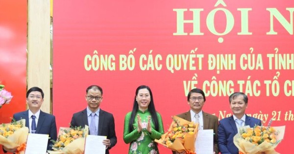 Công bố quyết định sáp nhập Đài Phát thanh và Truyền hình vào Báo Quảng Ngãi
