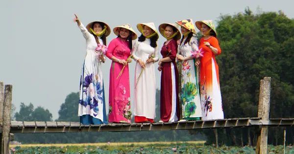 Báo Tiền Phong góp phần quan trọng lan tỏa hình ảnh Đất Sen hồng