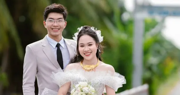 Thuê sân hàng xóm 1 năm, chàng trai Tiền Giang cưới luôn con gái chủ nhà