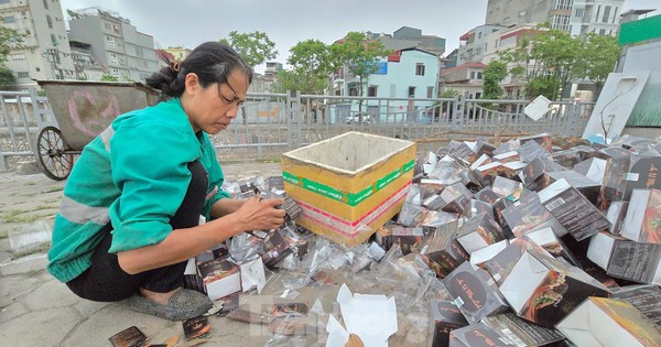 Vứt rác thải trên hè phố, lòng đường tại Hà Nội bị phạt đến 4 triệu đồng
