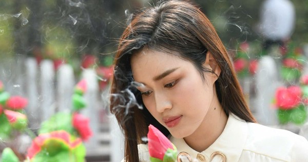 Đỗ Thị Hà, Ngọc Thảo dâng hương tưởng niệm tại Nghĩa trang liệt sĩ Trường Sơn