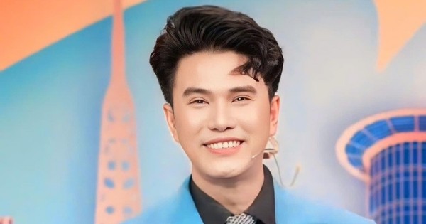 Nam MC được chọn dẫn loạt chương trình đại lễ 30/4: 'Tôi áp lực, mất ăn mất ngủ'