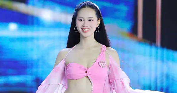 25 thí sinh Hoa hậu Việt Nam nóng bỏng diễn bikini