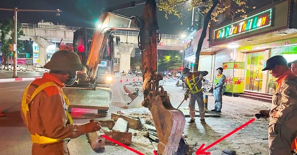 Soi đèn trong đêm để xén dải phân cách, mở rộng nút giao chống ùn tắc tại Hà Nội