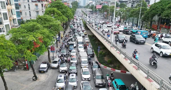 Vì sao nút giao Trần Duy Hưng - Láng thành 'điểm đen' ùn tắc, cần cải tạo lại?