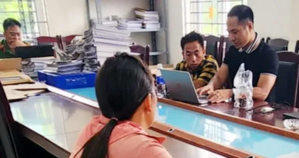 Nạn nhân 'tố' bị thu 4,2 triệu/cuốc xe ở Hà Nội òa khóc kể 2 lần bị thu tiền