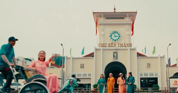 Vẻ đẹp xuyên thời gian của TPHCM qua '50 khoảnh khắc'